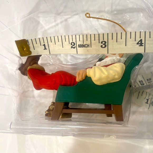 Vintage Keepsake Hallmark Christmas Ornament “Relaxing Moment“ Coca-Cola Santa - Picture 10 of 14